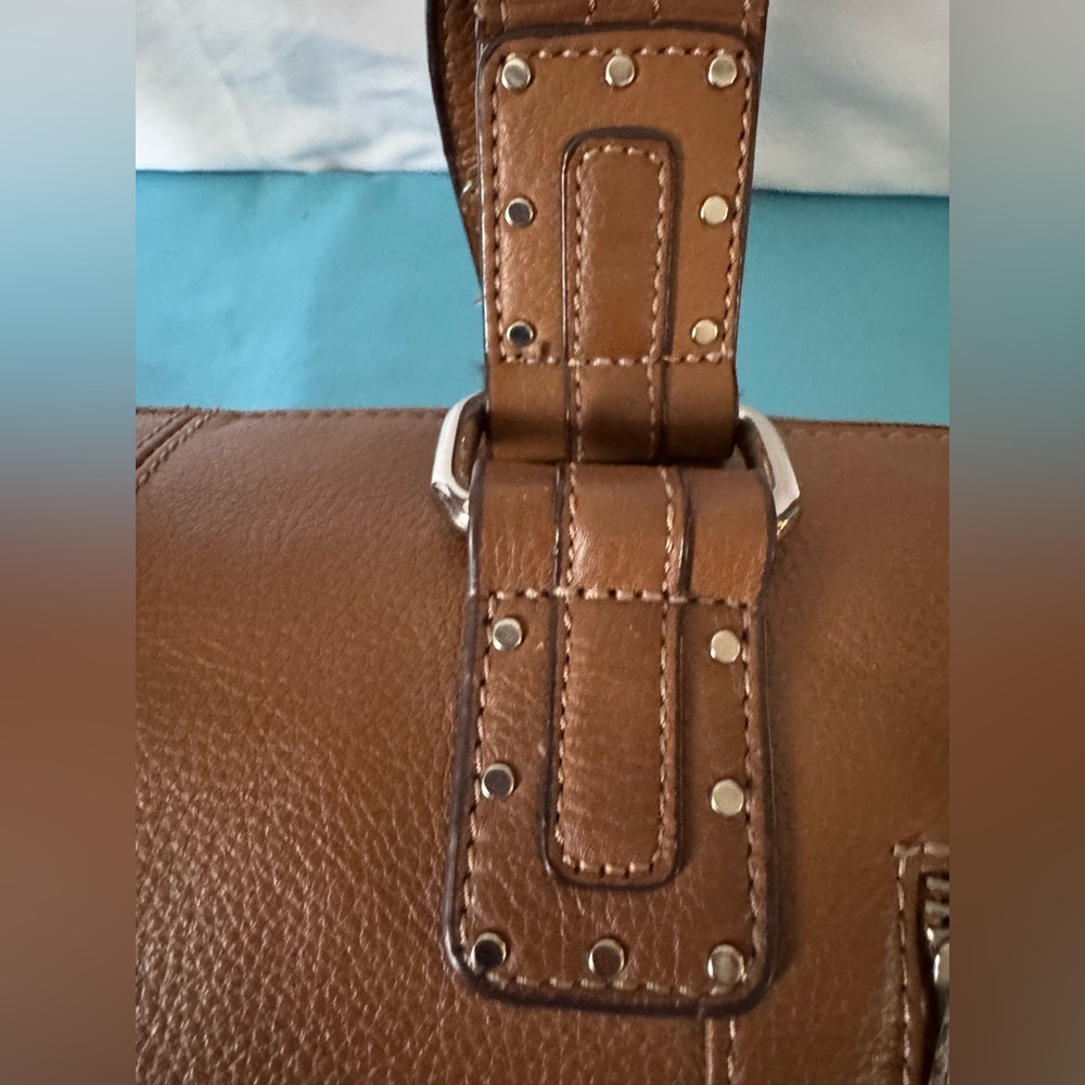 Tignanello Tan Shoulder Bag - Picture 6 of 7